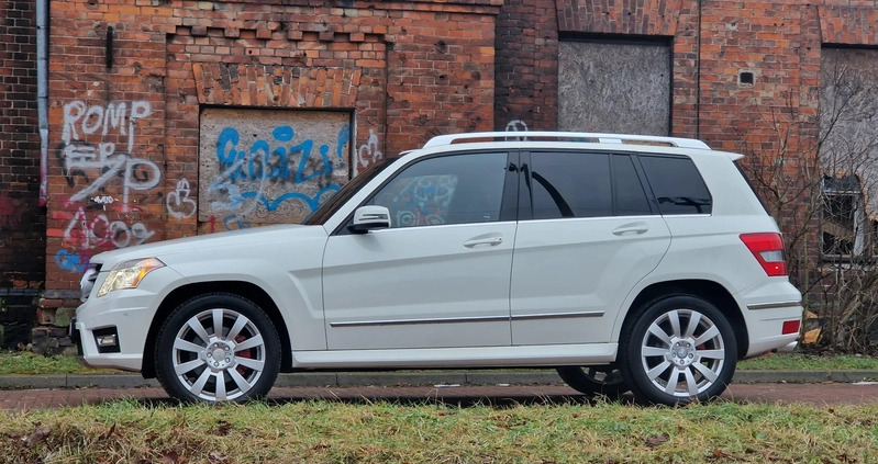 Mercedes-Benz GLK cena 65700 przebieg: 139800, rok produkcji 2012 z Warszawa małe 67